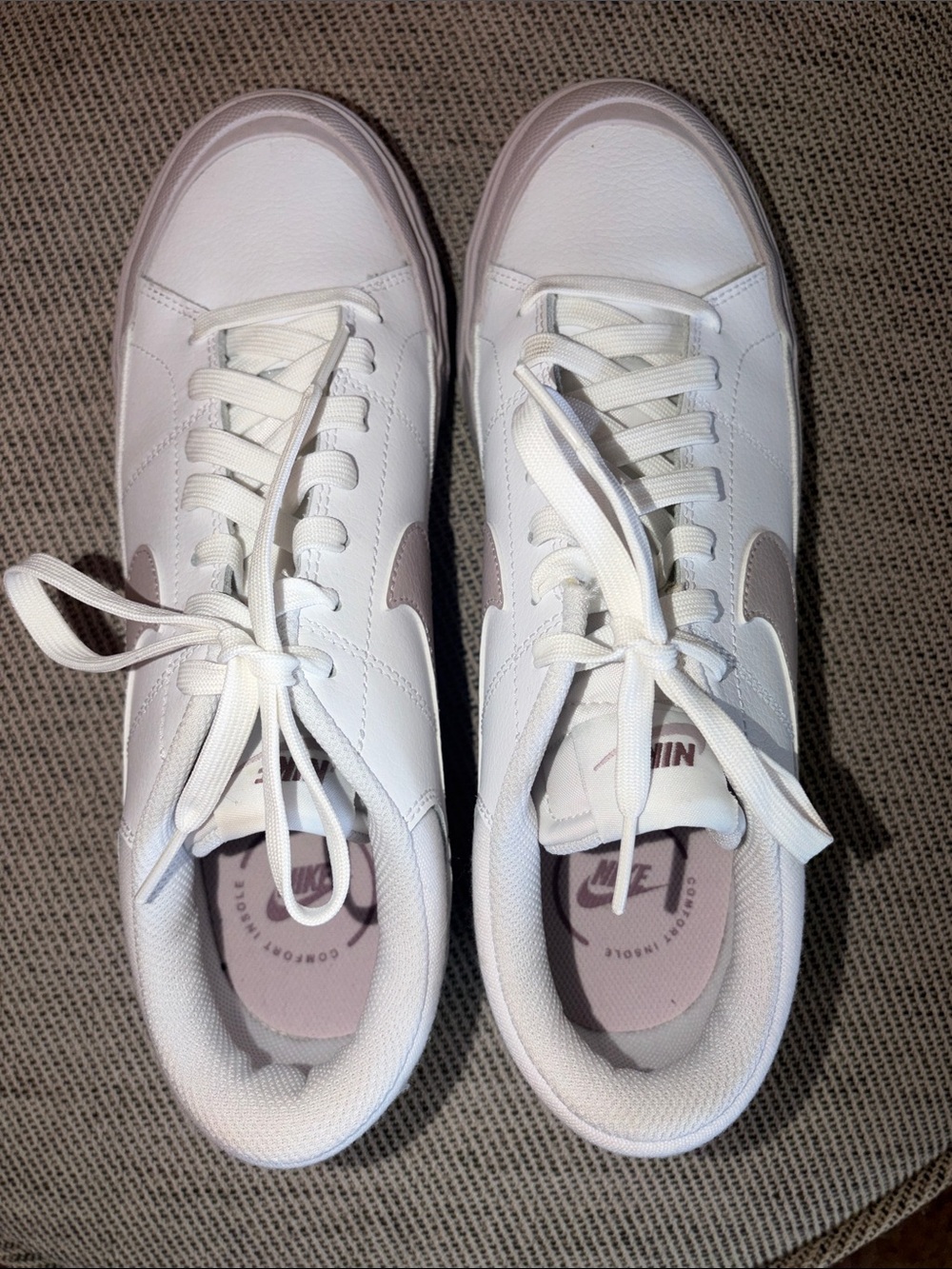 Nike Women’s White Sneakers with Pale Pink Swoosh